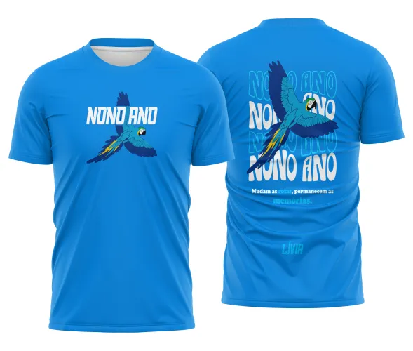 Camisa com logo no peito e estampa grande nas costas, apresentando uma arara azul vibrante em estilo turma 11, ideal para celebrar momentos do nono ano com design único e chamativo.