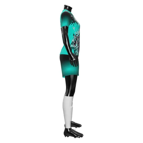 Camisa feminina de uniforme esportivo com estampa de tigre na frente, detalhes em preto e verde água, manchas artísticas e personalização de nome e número nas costas, cobrindo toda a peça.