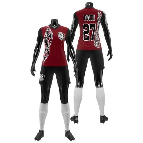 Camisa feminina de uniforme esportivo com estampa tribal em vermelho e preto, cobrindo frente, costas e mangas, com detalhes modernos e brasão no peito.