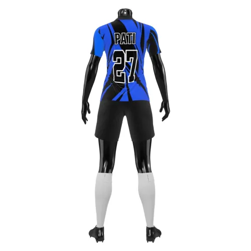 Camisa de futebol feminino com estampa geométrica azul e preta, escudo no peito, nome e número nas costas, cobrindo toda a peça, incluindo mangas e gola.