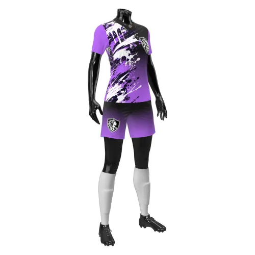 Camisa de futebol feminino com estampa roxa em splash, cobrindo frente, costas e mangas, com detalhes modernos, escudo estilizado e visual marcante para equipes.