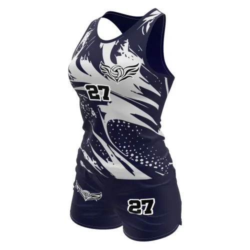Camisa feminina de vôlei e futevôlei com estampa moderna em preto, branco e cinza, detalhes abstratos, número grande na frente e costas, nome personalizado e símbolo esportivo estilizado.
