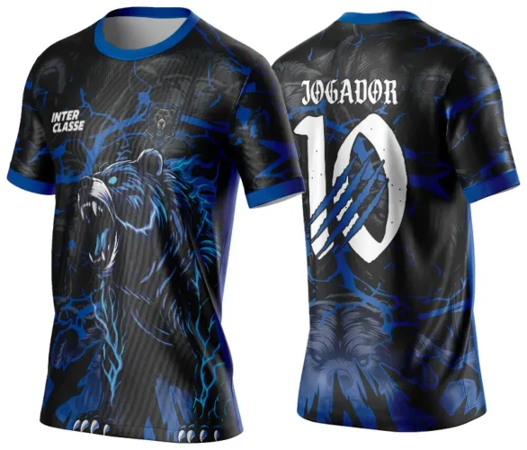 Camisa preta com detalhes em azul, mostrando um urso elétrico grande na frente, texto INTER CLASSE branco à esquerda, costas com número 10 branco riscado por garras e texto JOGADOR azul, fundo com efeito de raio e urso sombreado.