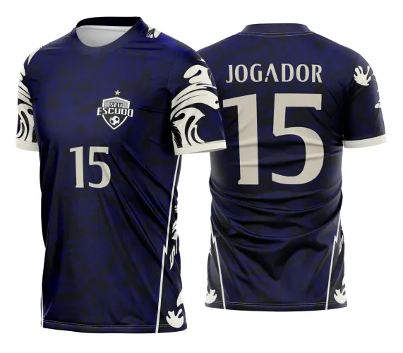 Camisa de futebol azul com logo no peito e estampa grande nas costas, estilo esportivo e moderno perfeita para equipes ou eventos interclasses