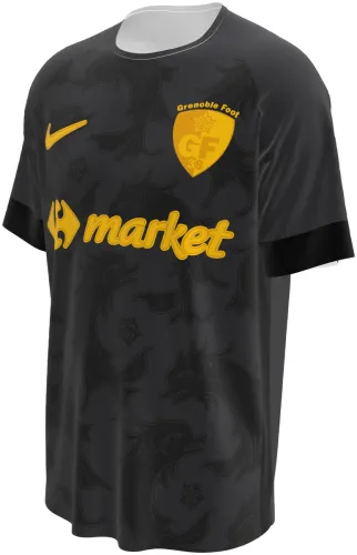 Camisa terceiro uniforme do Grenoble F38 2026 - 2027 preta com ornamento barroco e dourado, frente e costas