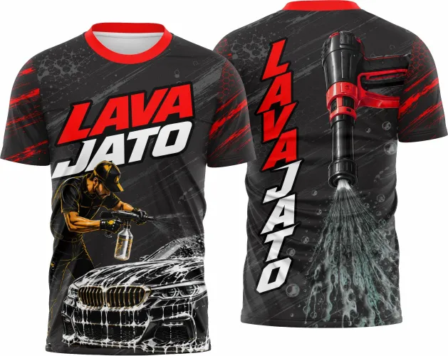 Camisa com logo no peito em destaque e estampa grande nas costas que remete à estética automotiva, com design moderno e cores vibrantes que realçam a identidade visual do uniforme.