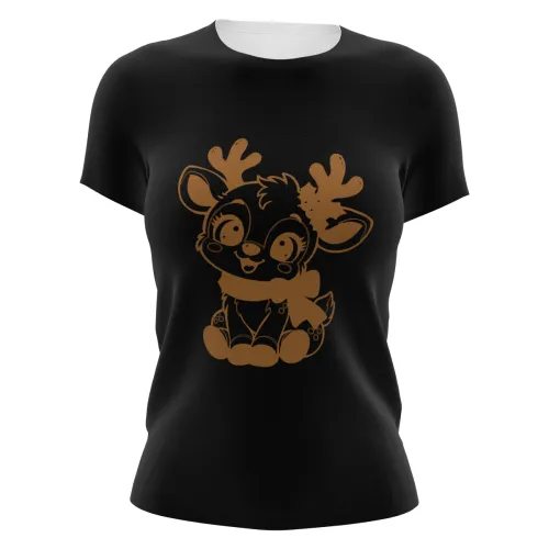 Camisa preta estampada na frente com uma rena natalina fofa, com laço vermelho e expressão alegre, ideal para celebrar o Natal com estilo divertido.
