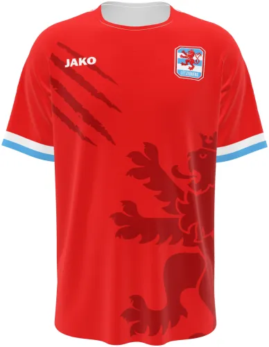 Camisa titular de Luxemburgo 2026 - 2027 vermelha com leão e marcas de garra, frente e costas