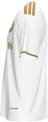 Camisa terceiro uniforme do Al Nassr 2026 - 2027 branca com arabesco dourado, frente e costas