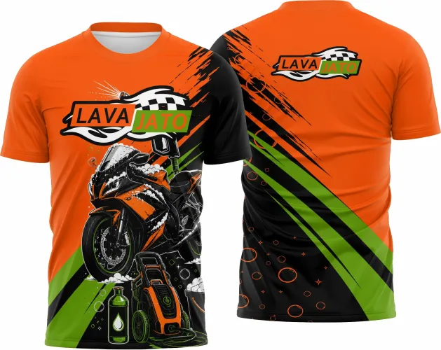 Camisa com logo no peito e estampa grande nas costas, design exclusivo relacionado à higienização de estofados, visual moderno e atraente que destaca o tema profissional do serviço.