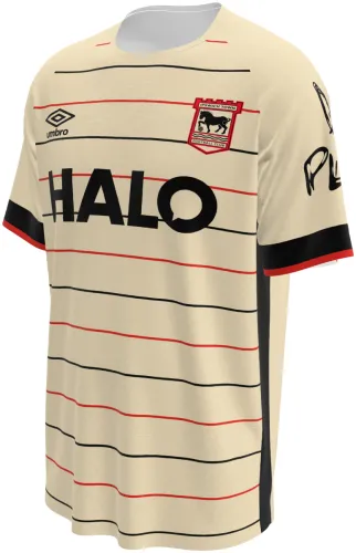 Camisa visitante do Ipswich Town 2026 - 2027 bege com filetes pretos e vermelhos, frente e costas